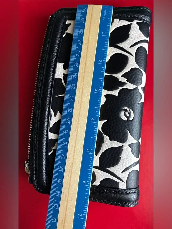 kate spade Black & White Floral Leather Zip Wallet - Picture 7 of 10